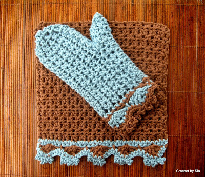 Bath mitt and washcloth